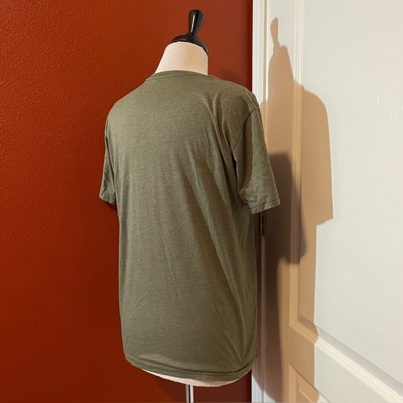 Iron & Resin Men’s Heather Army Green Moto Junkie Spellout Lightweight Tee Shirt - Picture 5 of 5